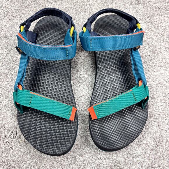 Boys Teva Sandals size 4-Like New! - Picture 1 of 7
